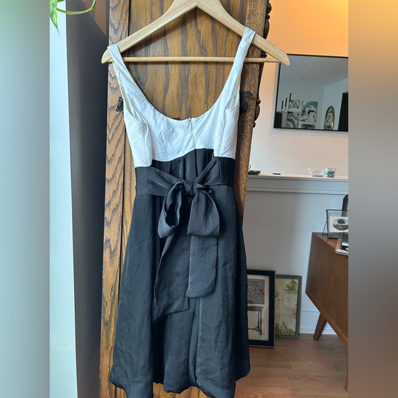 X:S Brand Black & White Dress Made in Canada - Picture 2 of 4